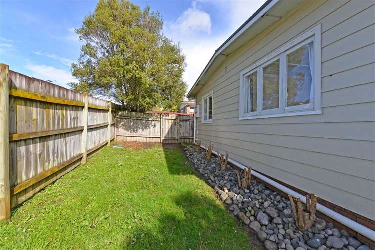 132 Mcleod Road Te Atatu South_15