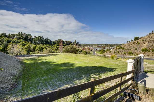 56 Tironui Drive Taradale_1