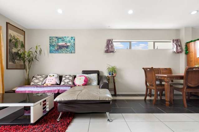 19/14 Ambrico Place New Lynn_2