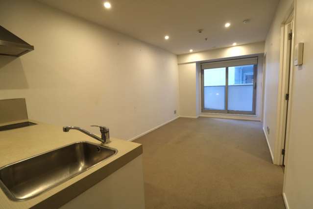 207/72-82 Taranaki Street 2185_1