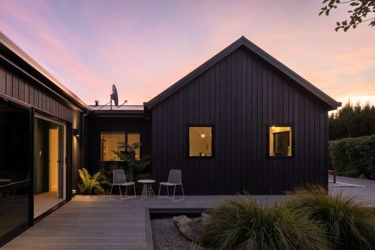 13b Richardson Avenue Burleigh_28