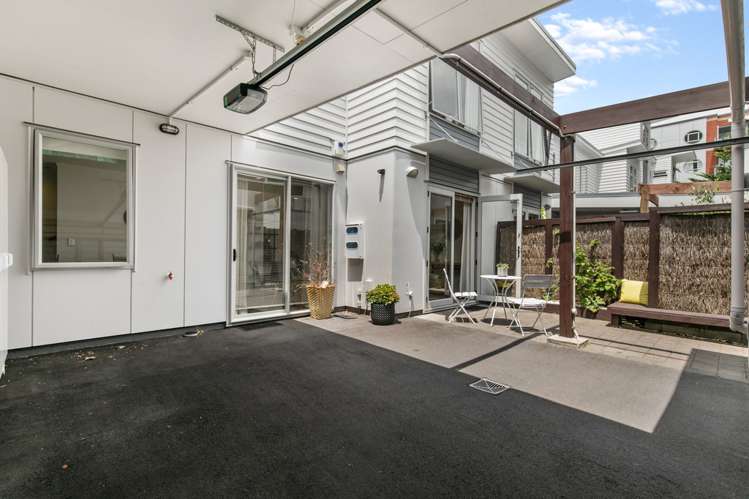 41/3 Wagener Place Mount Albert_4