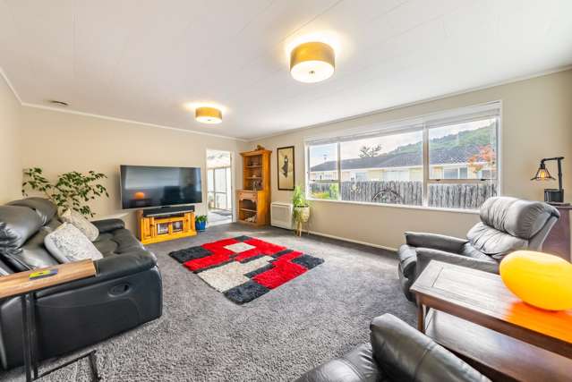 19 Denver Grove Totara Park_1