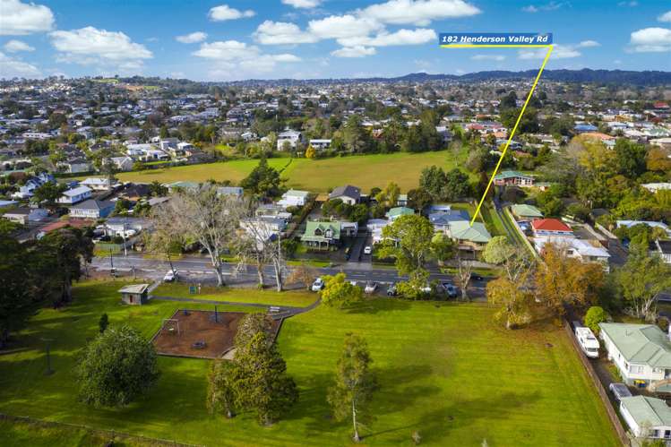 182 Henderson Valley Road Henderson_6