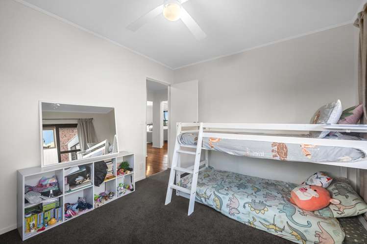 53 Okura River Road Okura_13