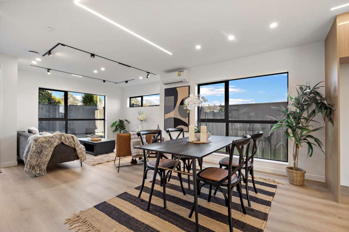 31 Akoranga Drive_1