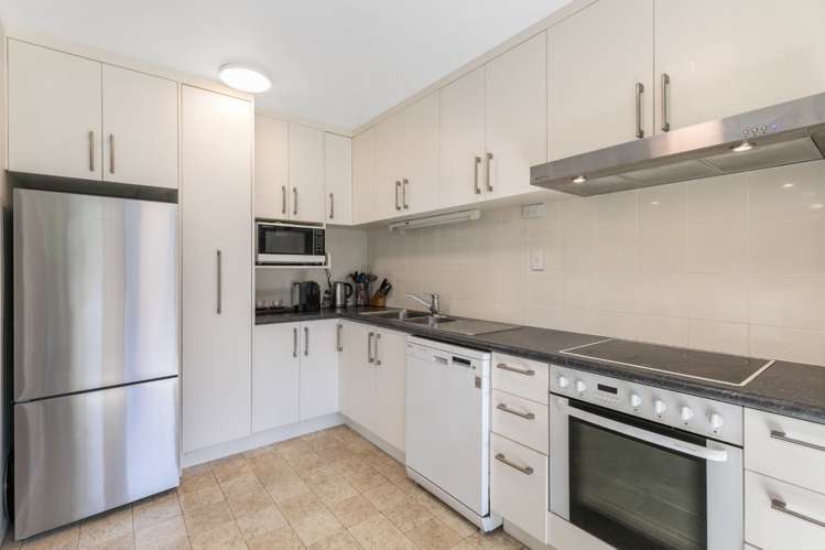 1/274b Birkdale Road Birkdale_9