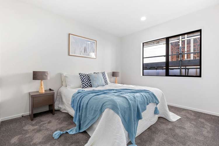 13 Alluvial Street Flat Bush_17