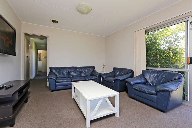 1 Deakin Place Clive_8