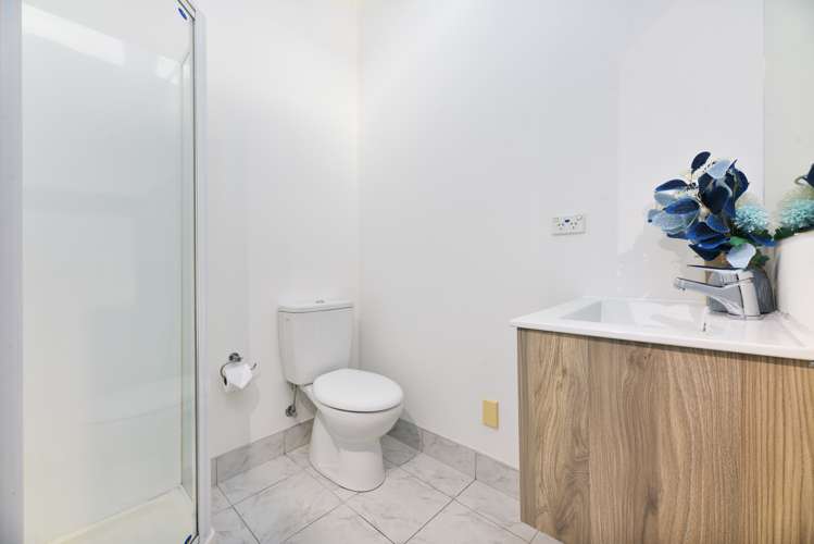 6 Finn Place Totara Vale_14