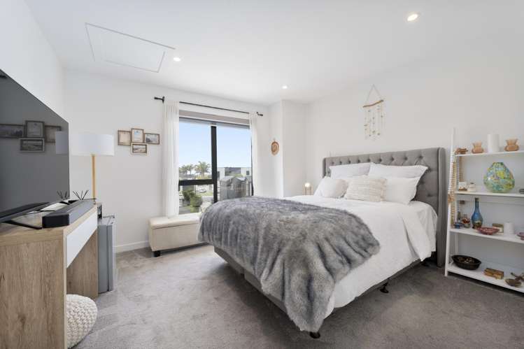 5B Beach Road Te Atatu Peninsula_17