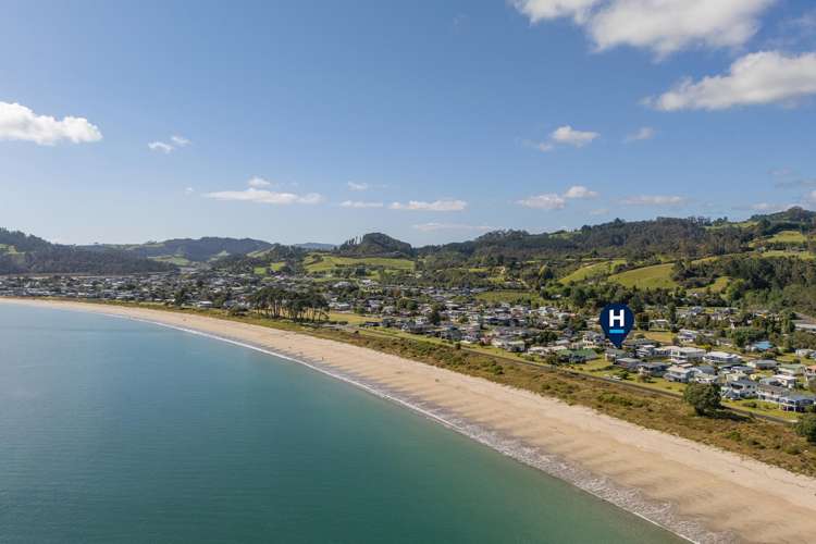 44 Marine Parade Cooks Beach_39