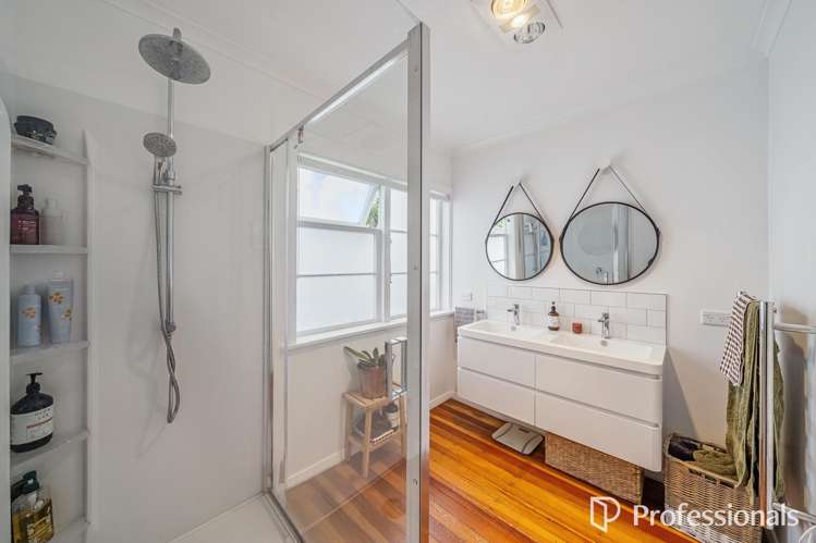 63 Main Road Wainuiomata_12