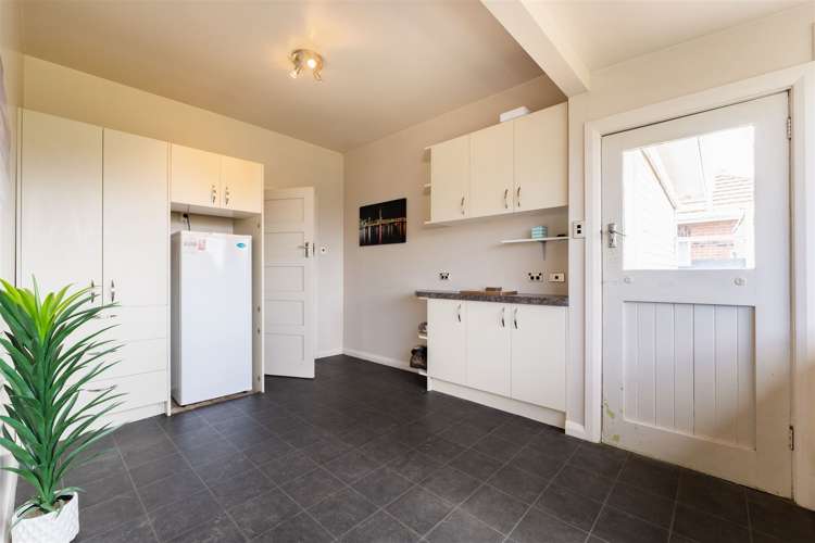 129 Riselaw Road Calton Hill_12