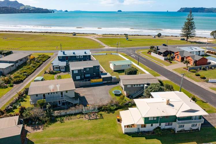 1A and 1B Bruce Street Whitianga_19