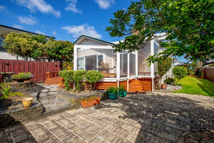 34 Smale Street Point Chevalier_20