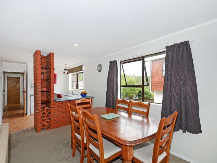 13 King Charles Drive Kingsley Heights_8