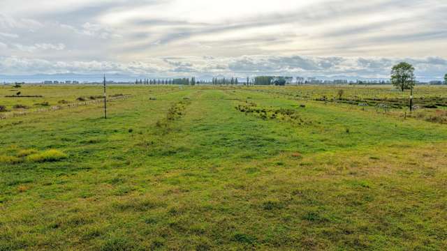 Back Miranda Road Waitakaruru_4