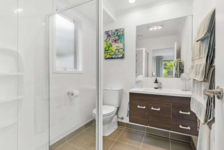 15 Waldorf Crescent Orewa_13