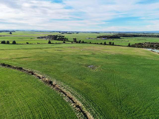 529 Clearwater Road Awarua_4