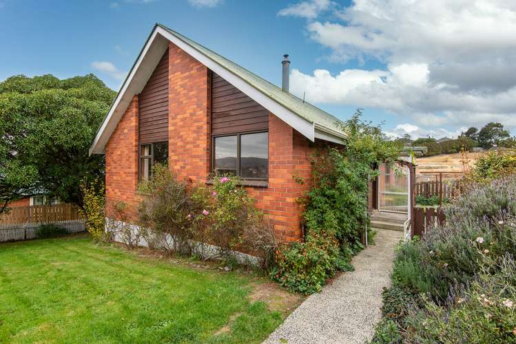 8 Craig Hendry Street Concord_12