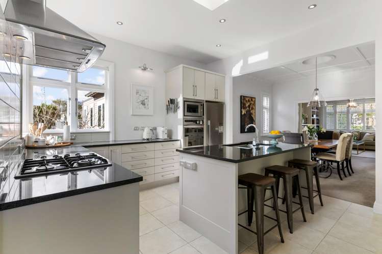 28 Friend Street Karori_9