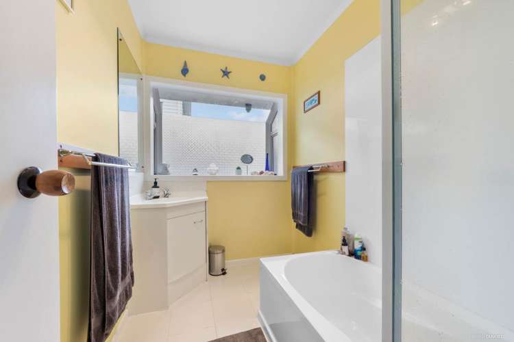 25 Moor Avenue Te Atatu Peninsula_13