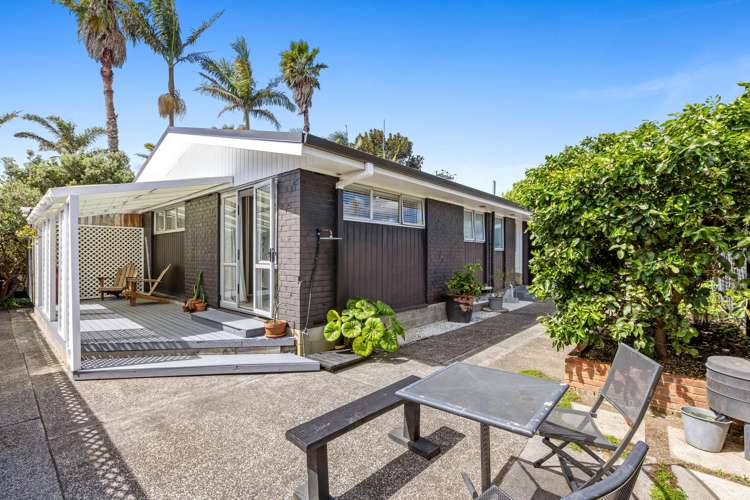 26 Doment Crescent Orewa_23