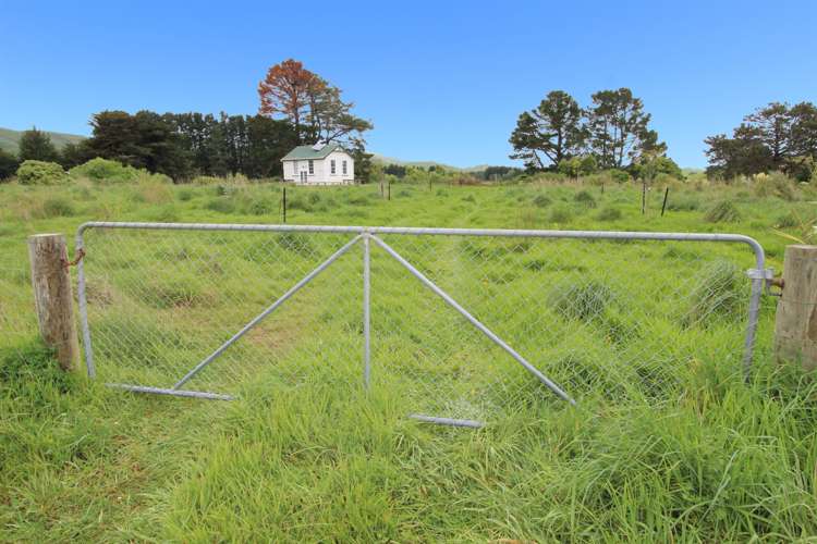 45 Thompsons Road Pahiatua_11