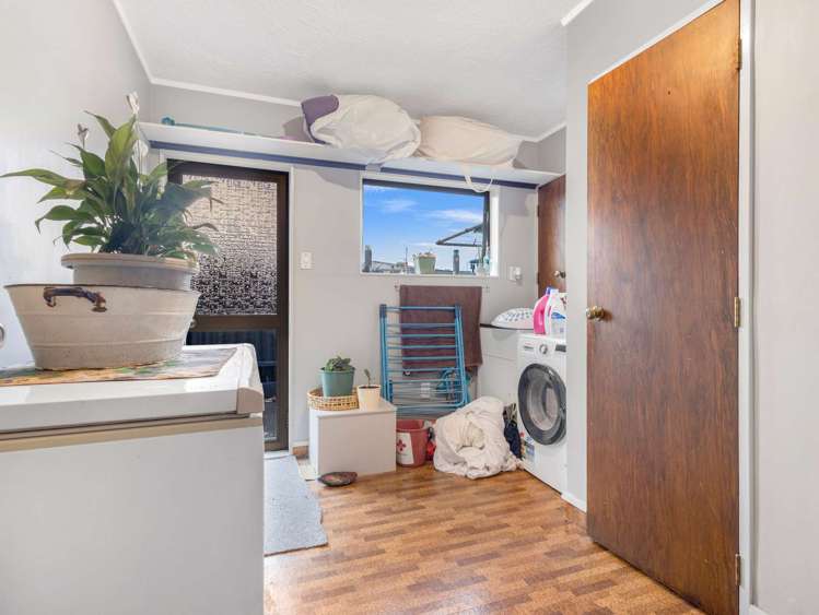 375 Westminster Avenue Tamatea_7