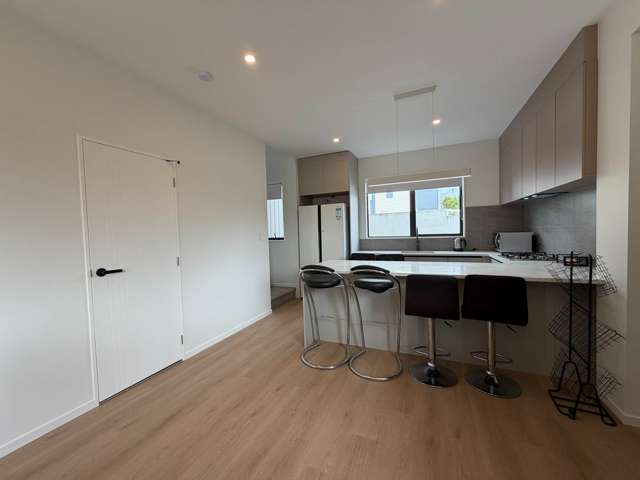 1/145 Tirimoana Road Te Atatu South_2