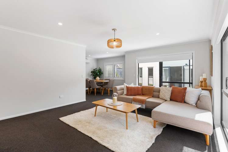 11 Poplar Grove Ebdentown_10