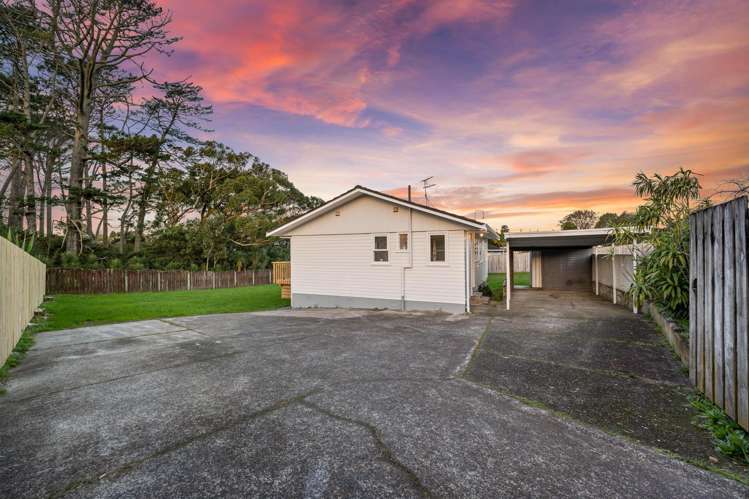 19 Thornlow Street Glendene_21
