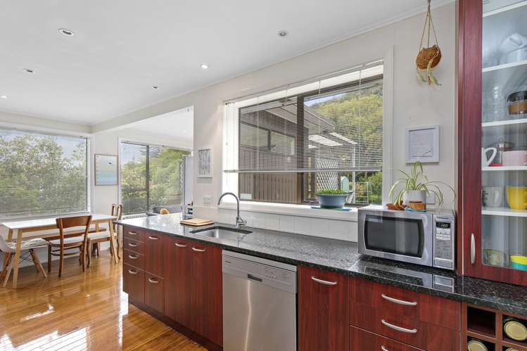 13 Wilkie Crescent Naenae_6