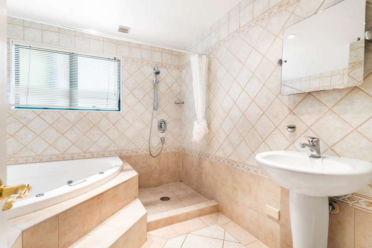 6 Peach Parade 1776_16