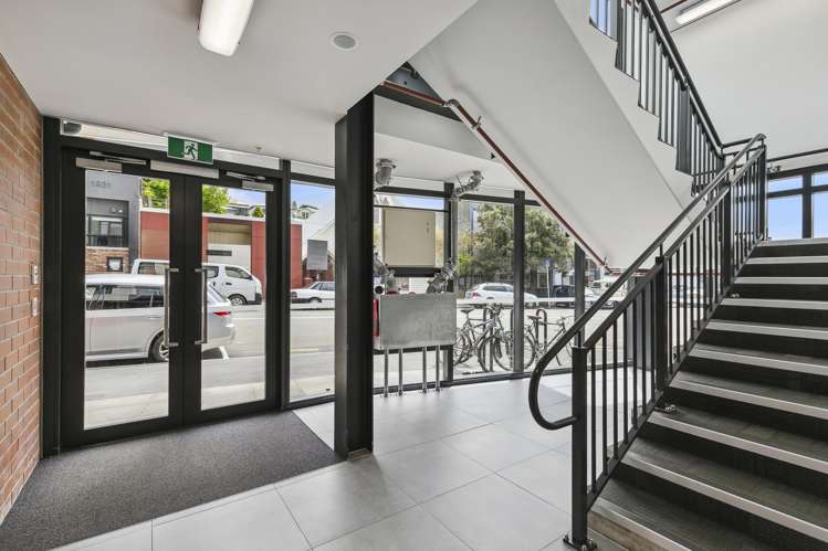 415/21 King Street Mount Cook_15