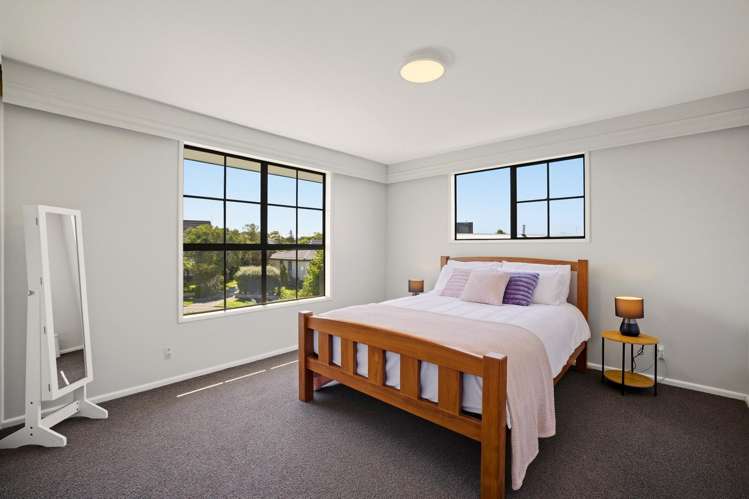 4 Larkhill Place Russley_19