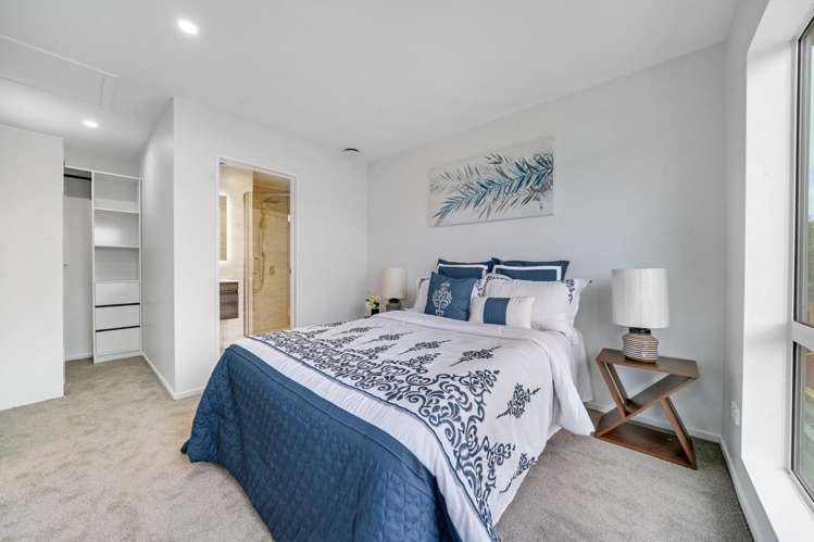 A-E/121 Tui Road Papatoetoe Central_13