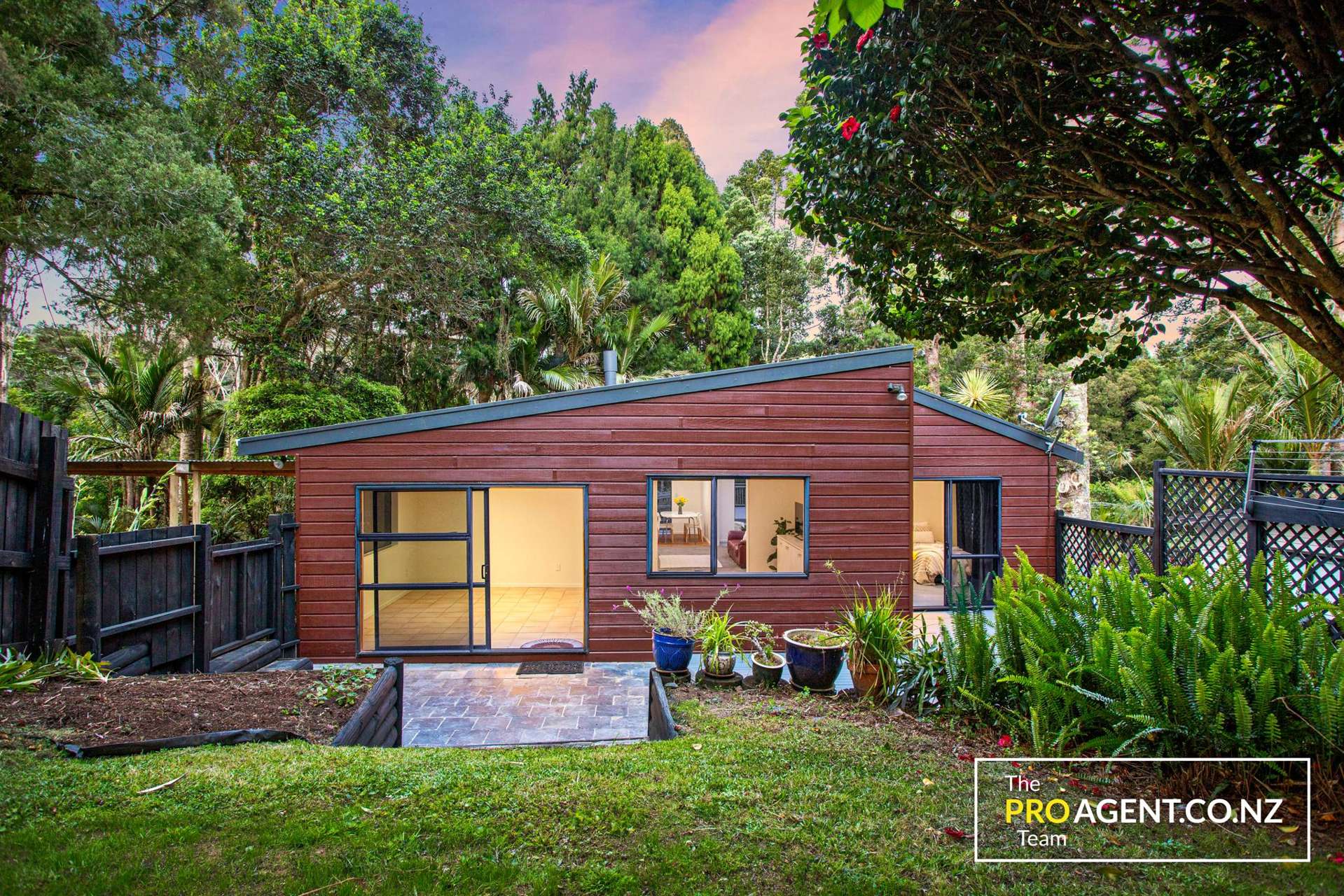 30 Sylvan Valley Avenue Titirangi_0