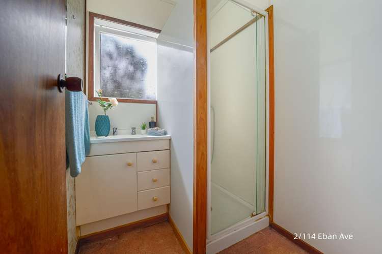 1&2/114 Eban Avenue Hillcrest_26