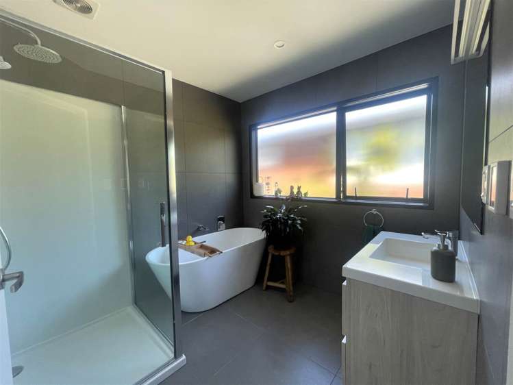 17 South Lynn Road Titirangi_17