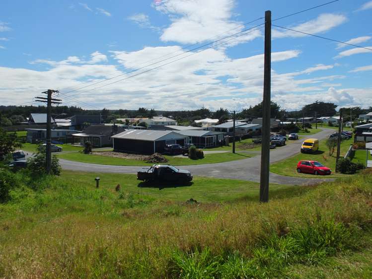 8 Signal Street Foxton Beach_8