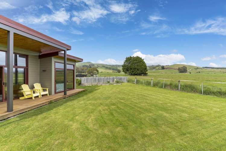 1241 Coast Road Karitane_22