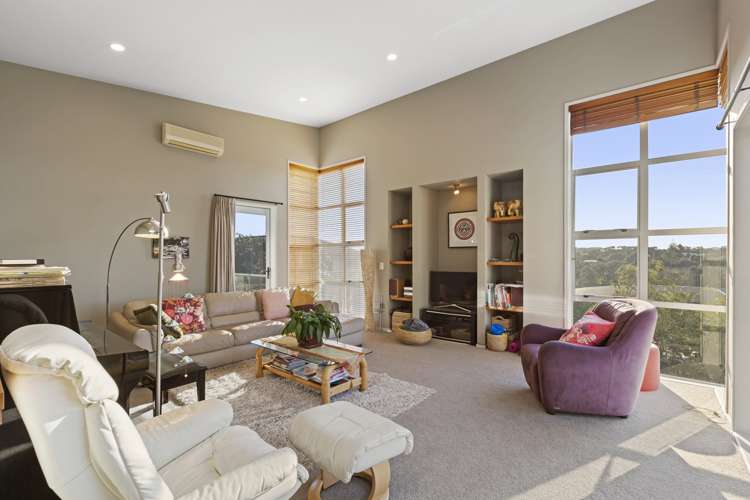 23d Violet Street Raglan_12