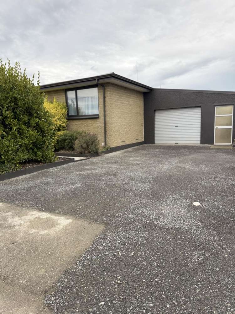 102 Avon Road_0