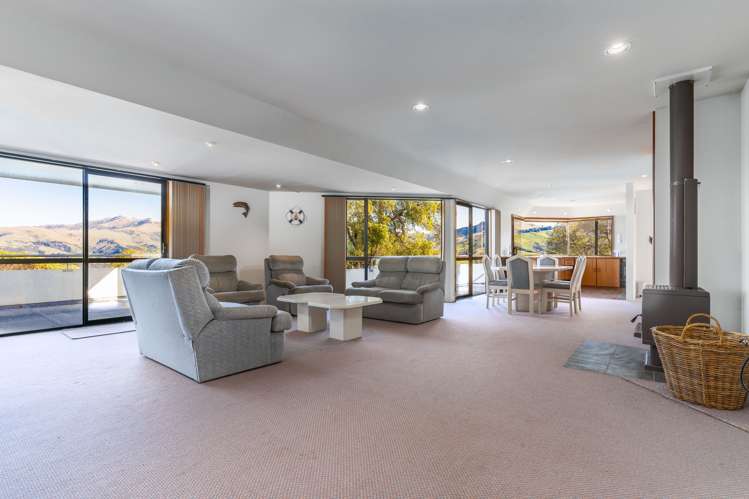 23 Ngaio Grove Robinsons Bay_12