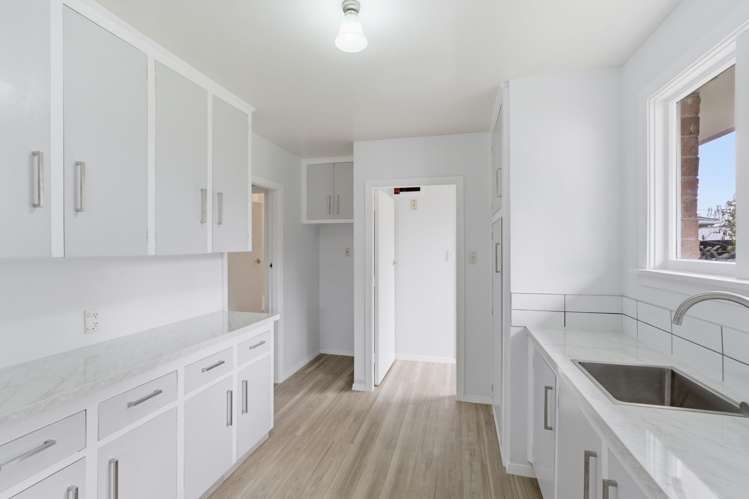 15 Rowses Road Aranui_2