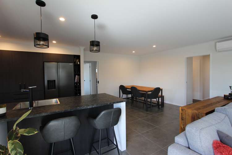 30 Catalina Crescent Burleigh_8