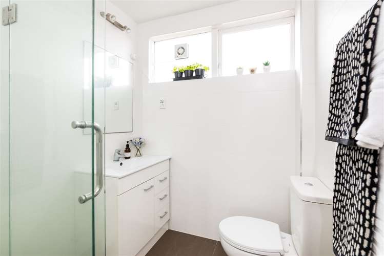 1/26 Otakau Road Milford_9