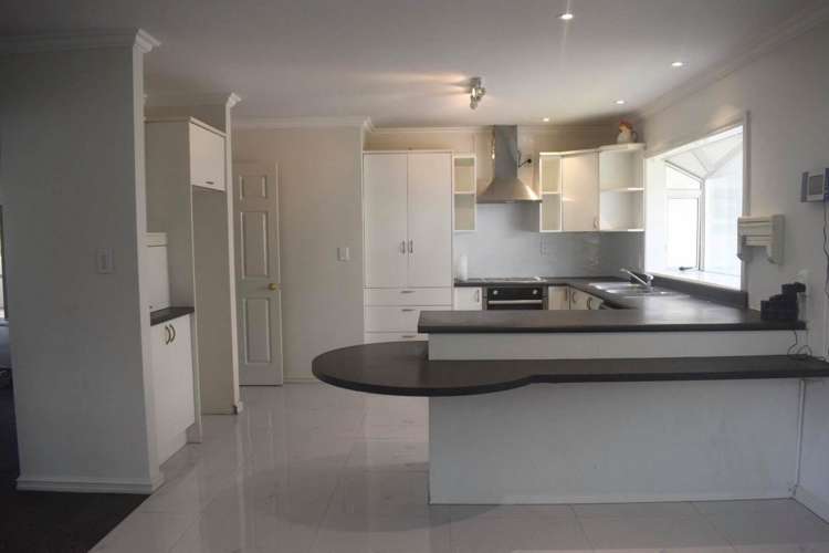 114 Frederick Street Hillsborough_13